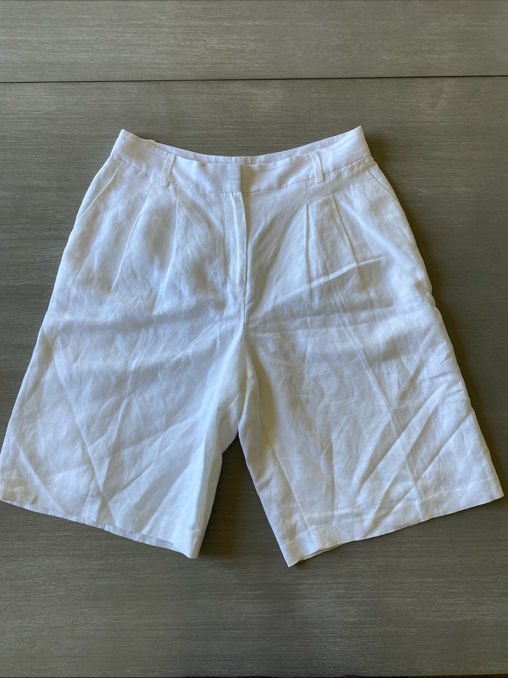 Ann Taylor White Linen Bermuda Shorts size 6